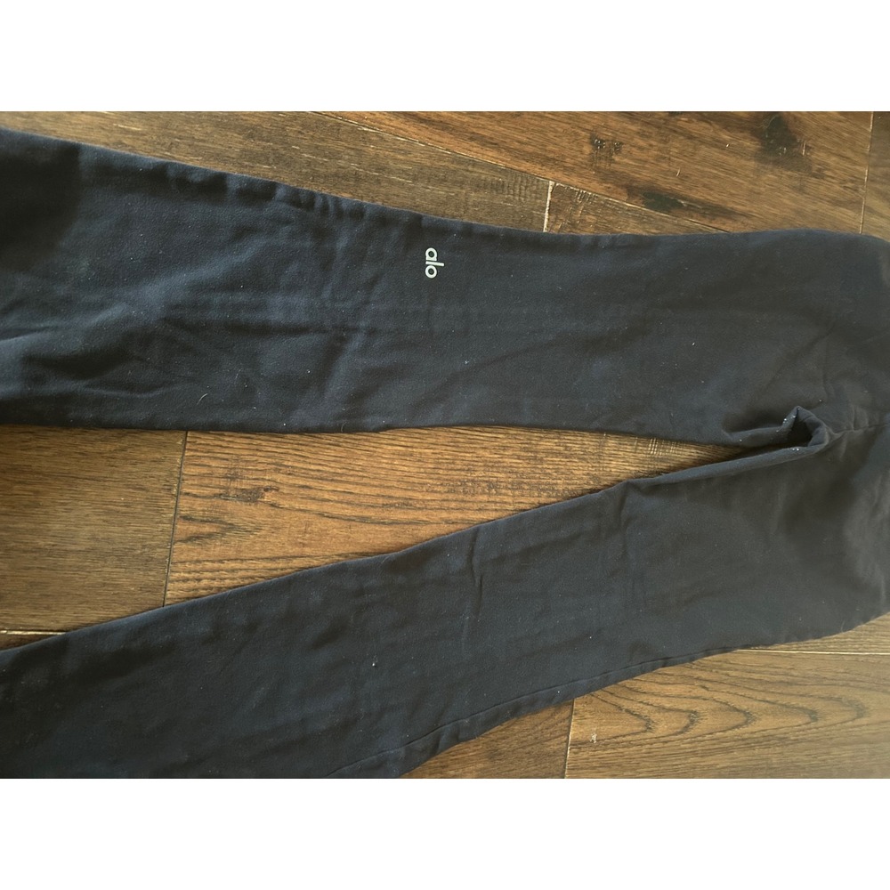 Alo Yoga Women Black High Waist Front flutter leg workout Pants XS - Picture 2 of 8